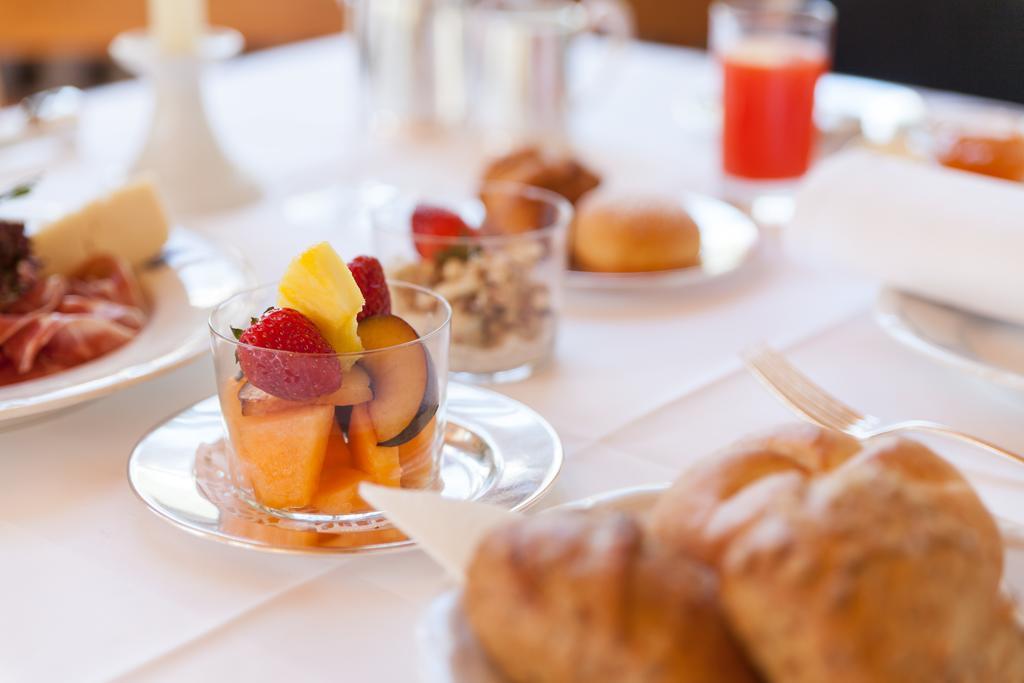 Hotel Tre Cime Sesto - Sexten מראה חיצוני תמונה